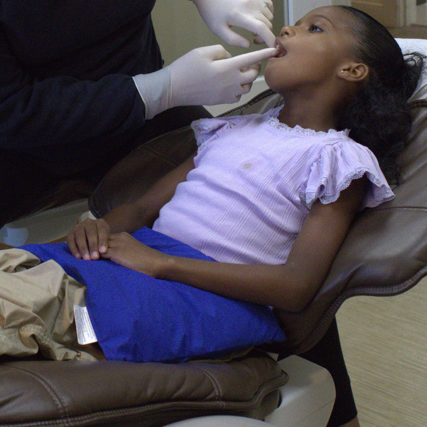 Wipe-Clean™ Weighted Lap Pad